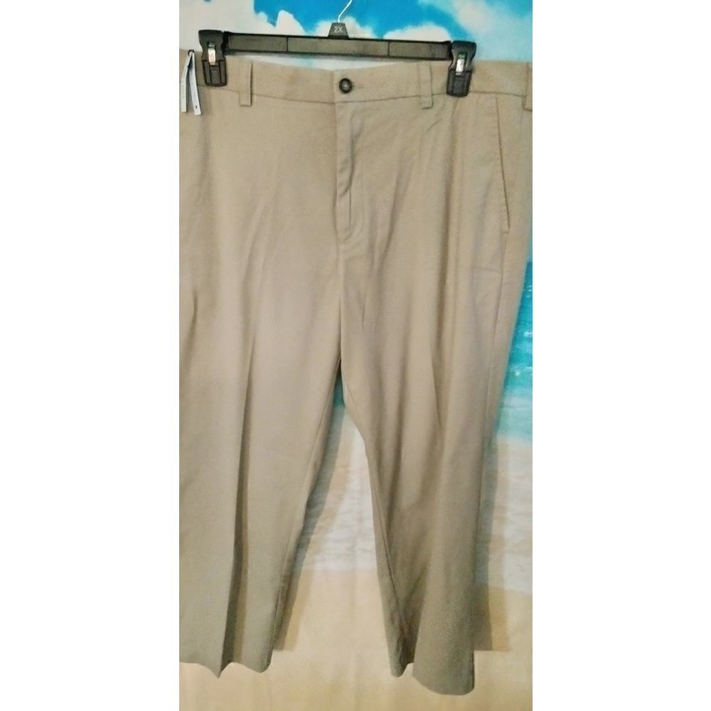 NWT:Croft & Barrow men's dress 👖 pants. Classic fit.